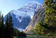 开云体育下载-英格兰险胜切尔西,科瓦契奇制霸全场——赛场传奇再次书写辉煌