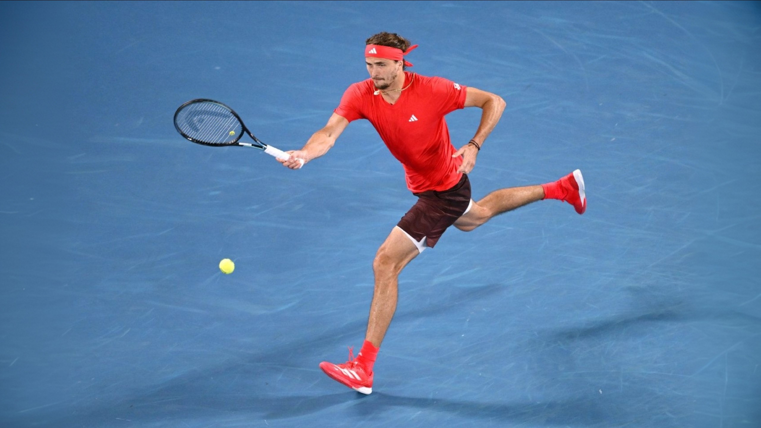 关于美国网球队翻盘世界网球队，兹维列夫统治全场的信息