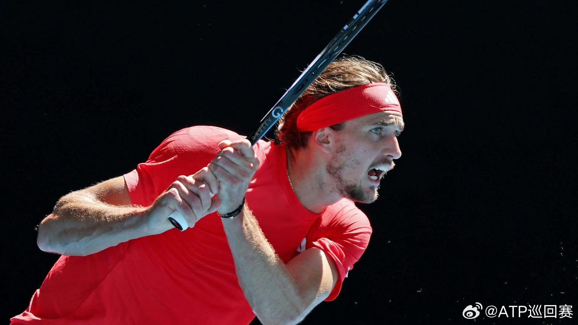 包含意大利网球队逆转法国网球队，兹维列夫制霸全场的词条