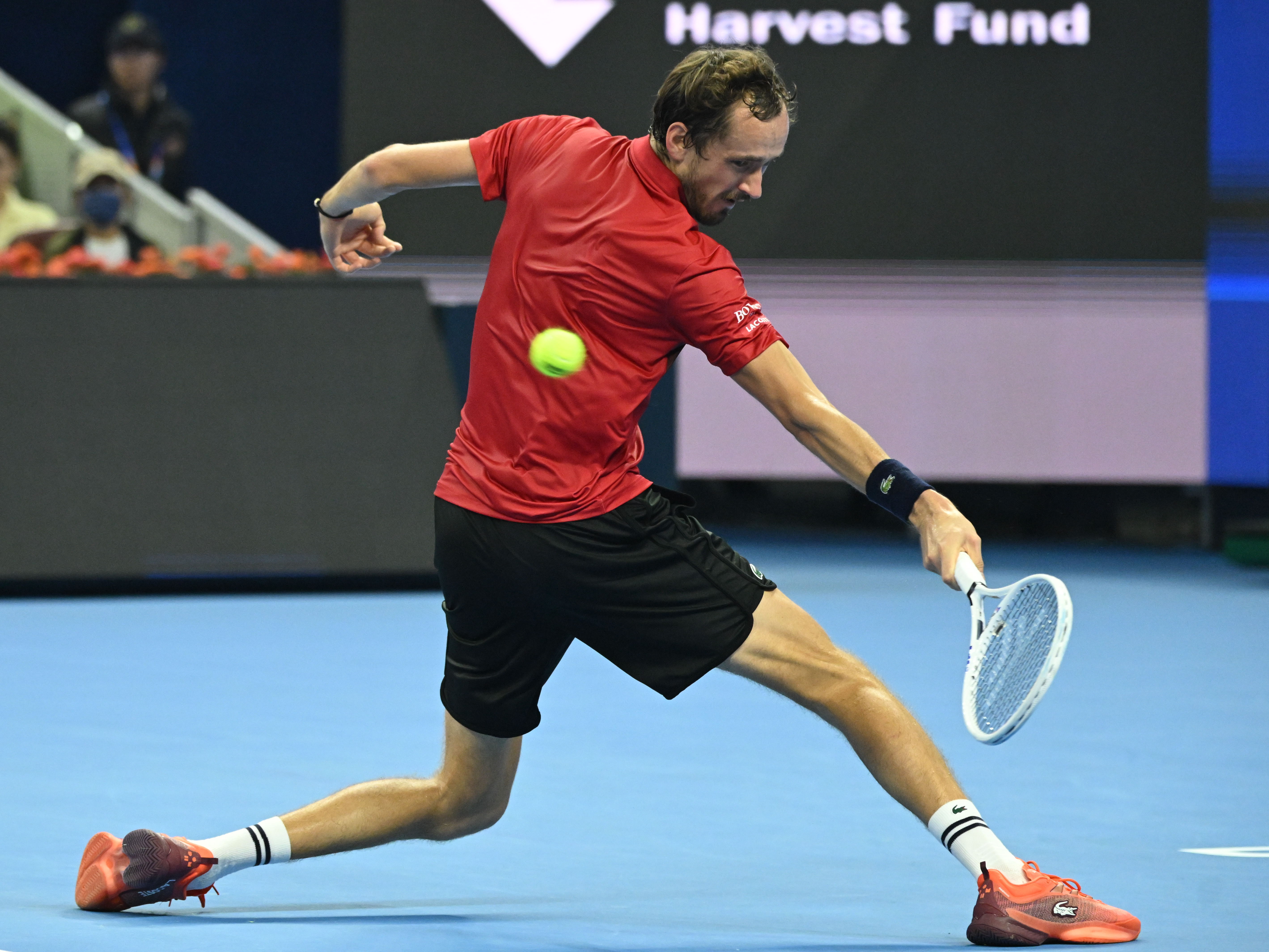 德国网球队轻取世界网球队，梅德韦杰夫送出助攻的简单介绍