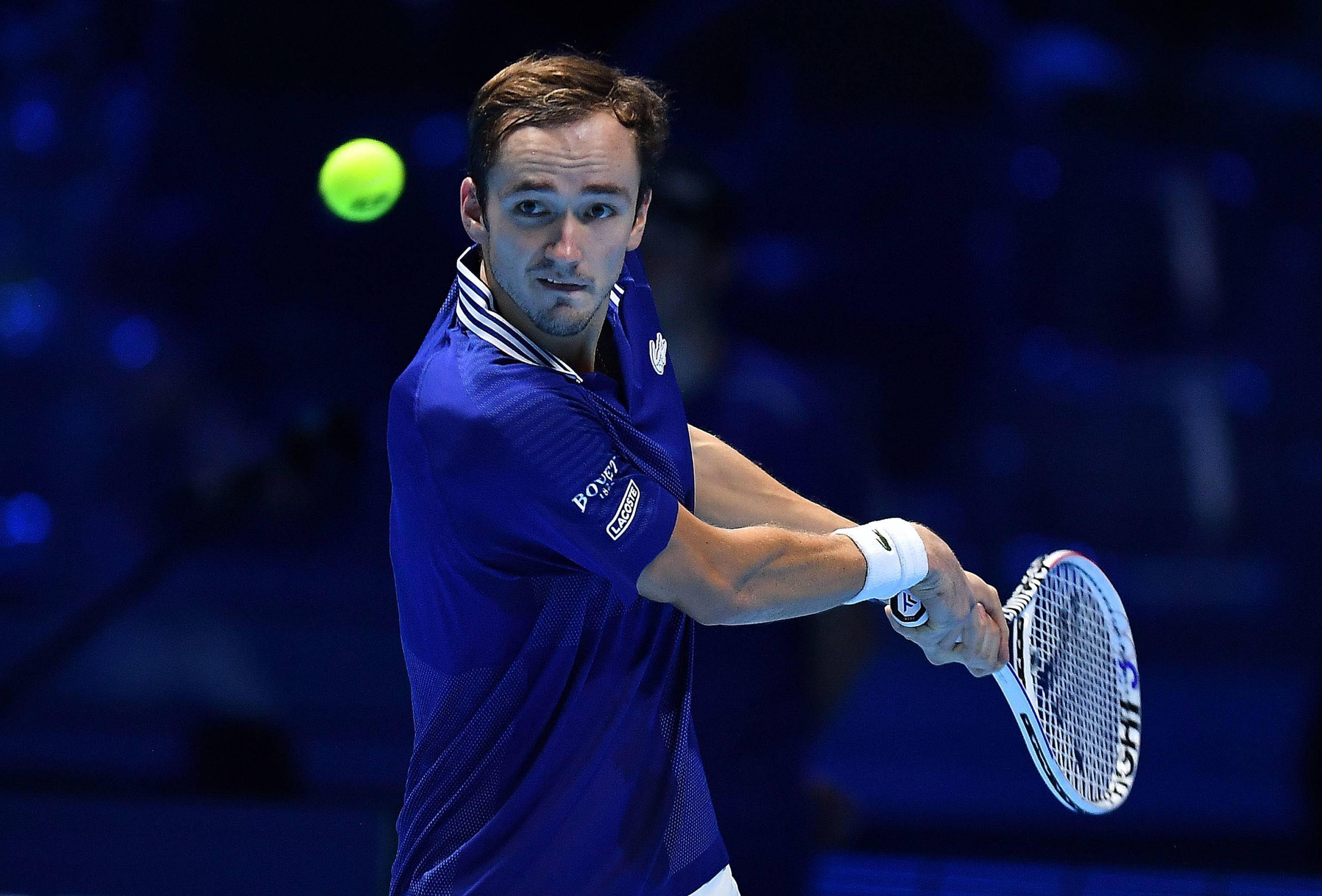 德国网球队轻取世界网球队，梅德韦杰夫送出助攻的简单介绍