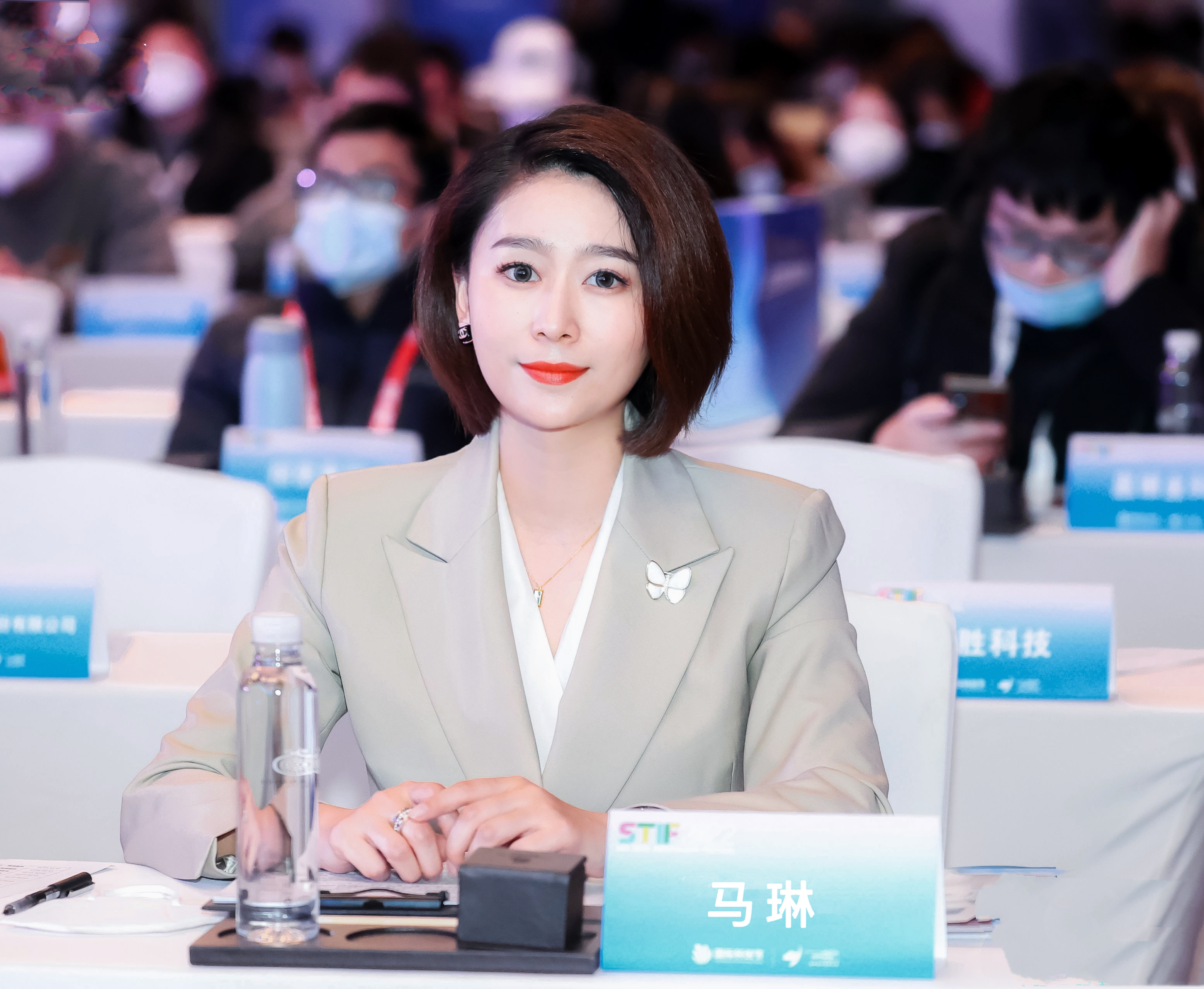 关于中国羽毛球队强势日本羽毛球队，马琳惊艳世界的信息