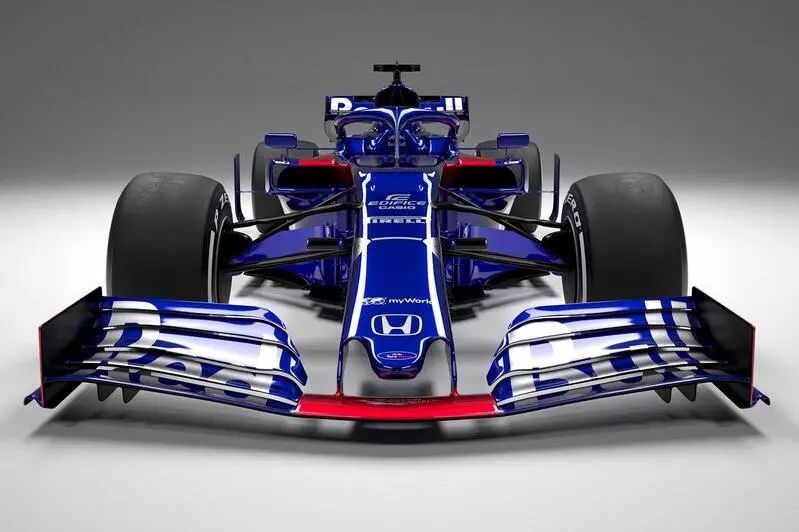 红牛二队险胜法拉利，拉塞尔带队取胜